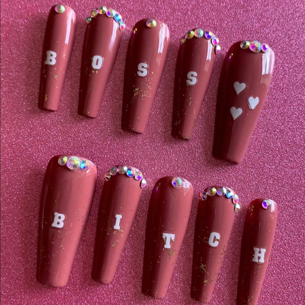 ✨press on nails ✨